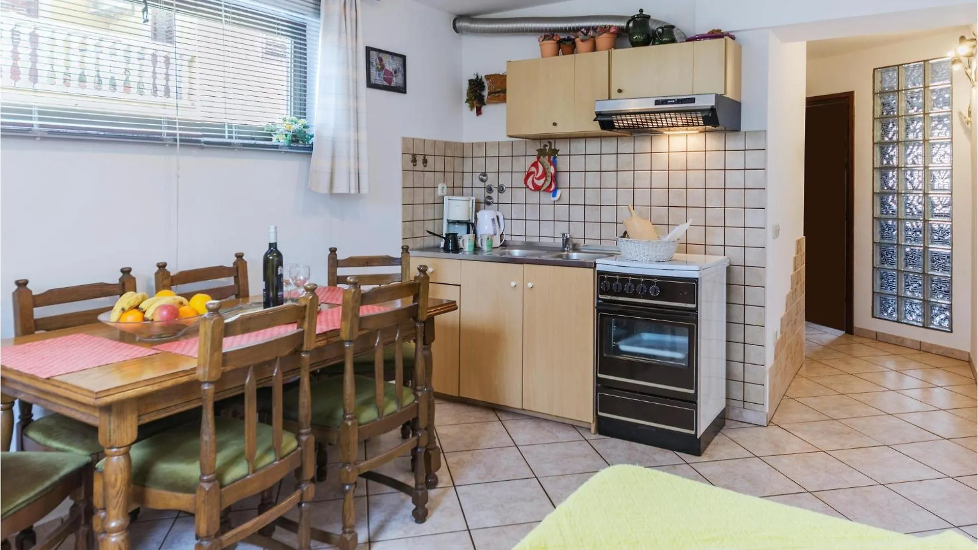 Gorgeous Apartment In Pula With Wifi